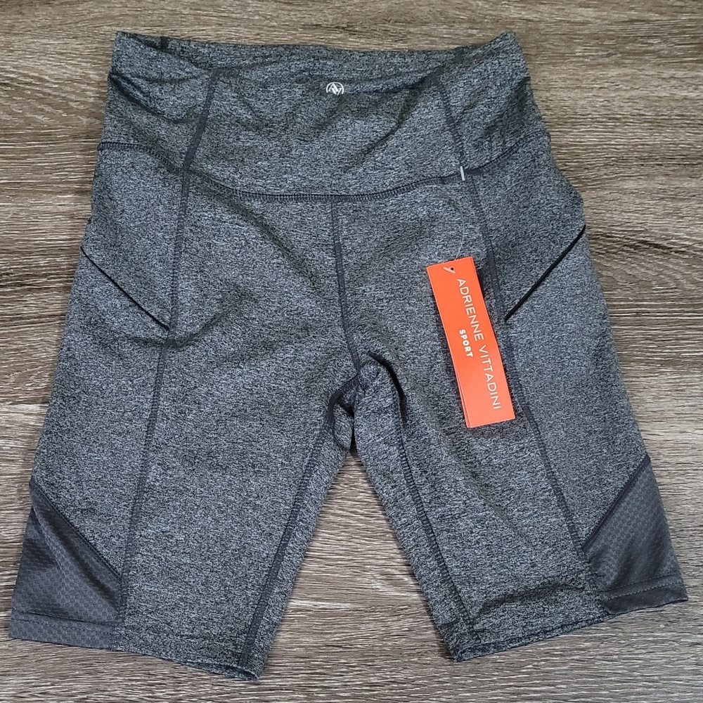 Adrienne Vittadini | Sport Gym Shorts w/ Pockets